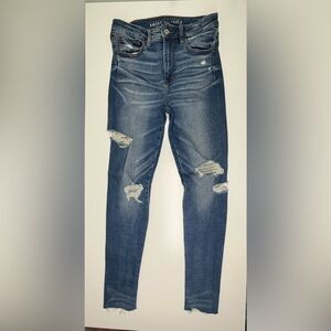 Women's American Eagle Super Hi-Rise Jegging - Size 8 Regular - Ripped Style